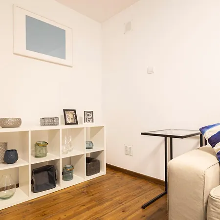 Beautiful At Basilca 1-2 דירה