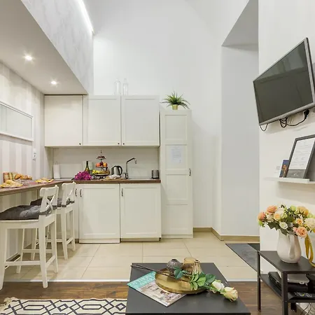 Beautiful At Basilca 1-2 * Budapeşte